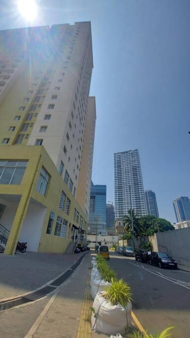 Jays Apartment - Colombo 02 At The Heart Of Convenience מראה חיצוני תמונה